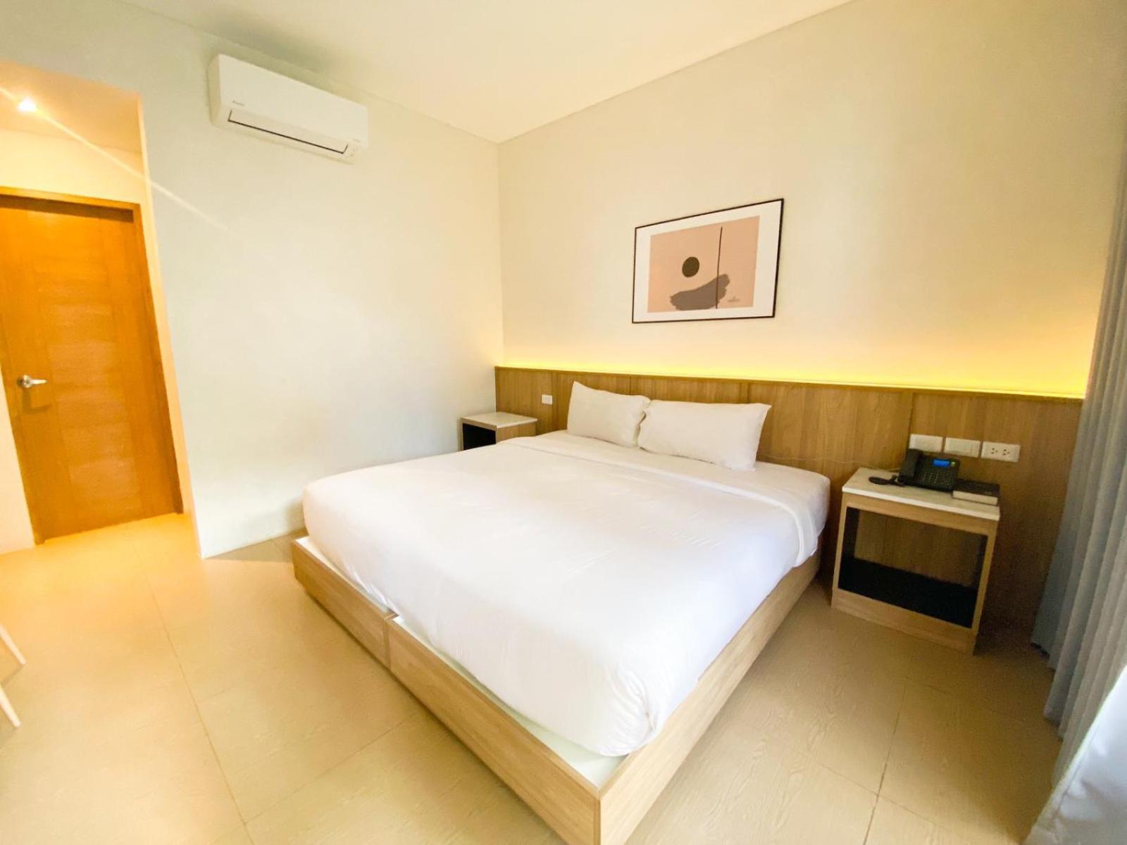 Hortz Hotels And Resorts Tagaytay City Exterior photo