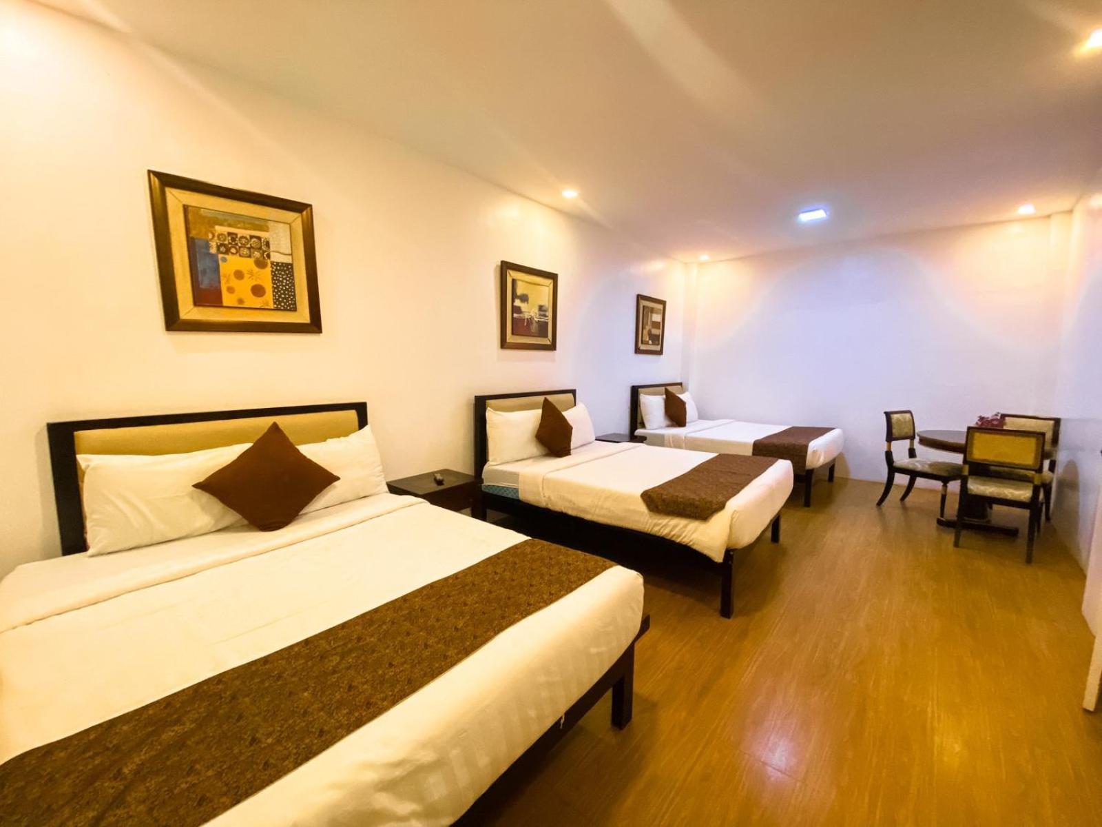 Hortz Hotels And Resorts Tagaytay City Exterior photo