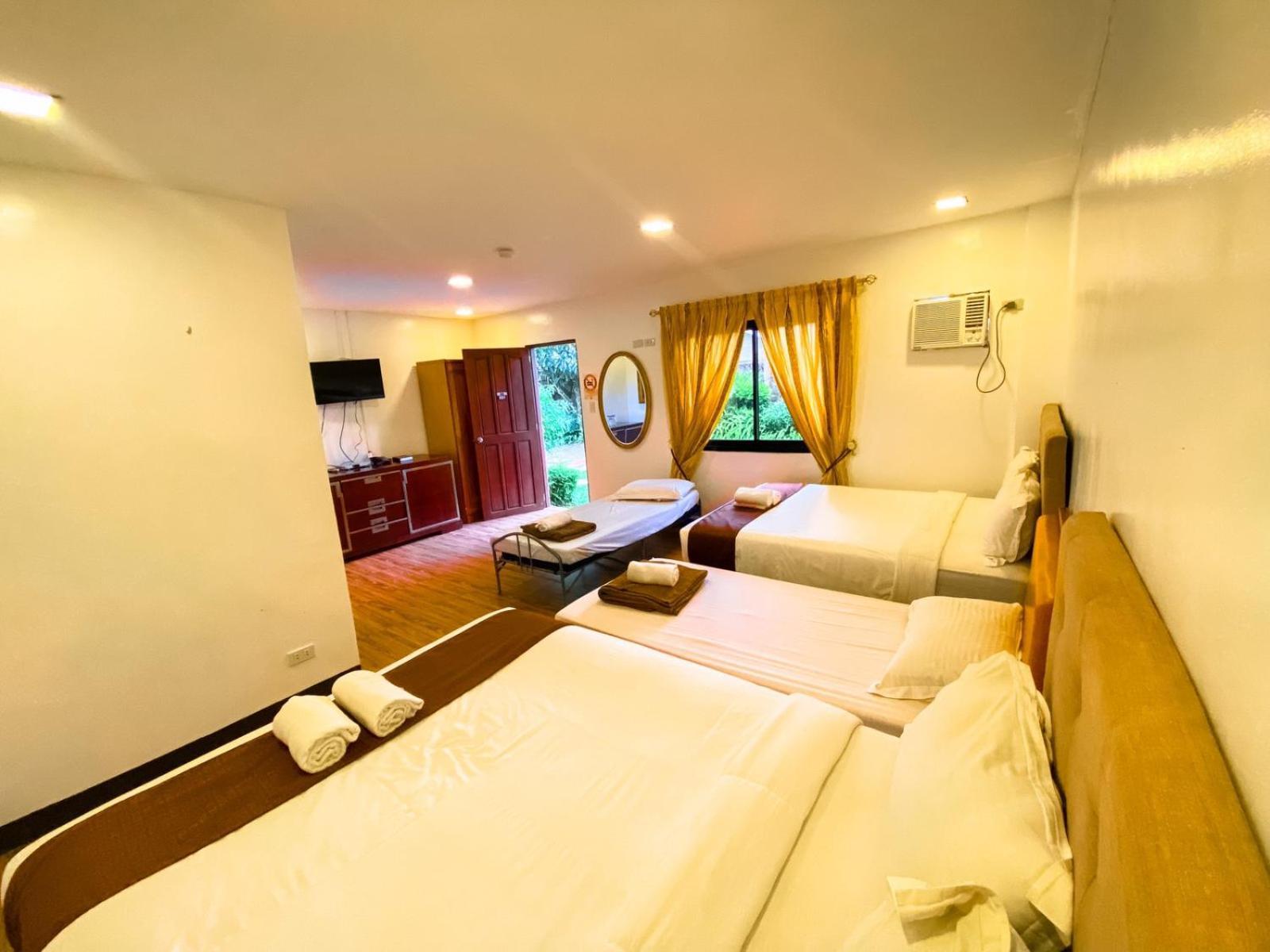 Hortz Hotels And Resorts Tagaytay City Exterior photo