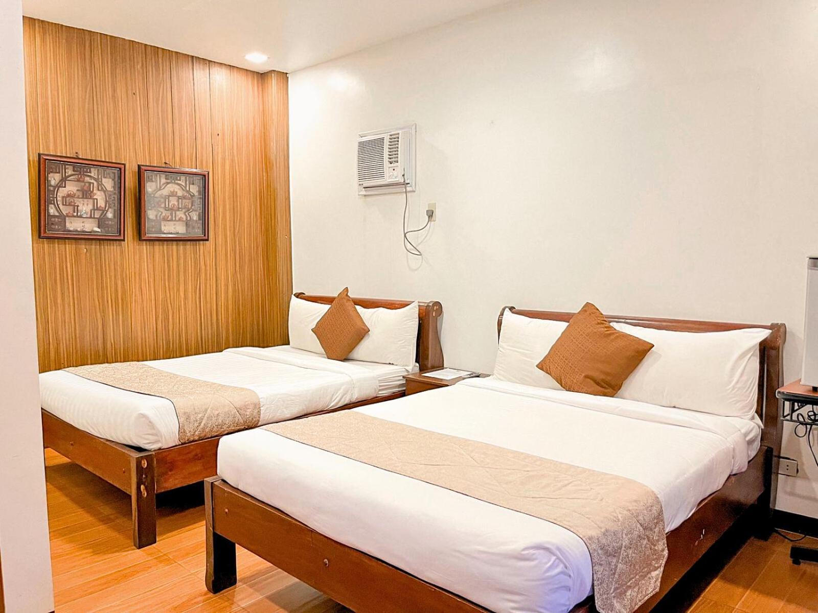 Hortz Hotels And Resorts Tagaytay City Exterior photo
