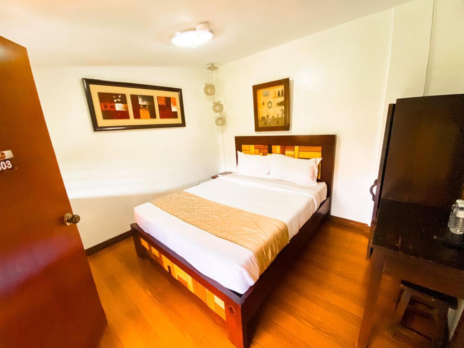 Hortz Hotels And Resorts Tagaytay City Exterior photo