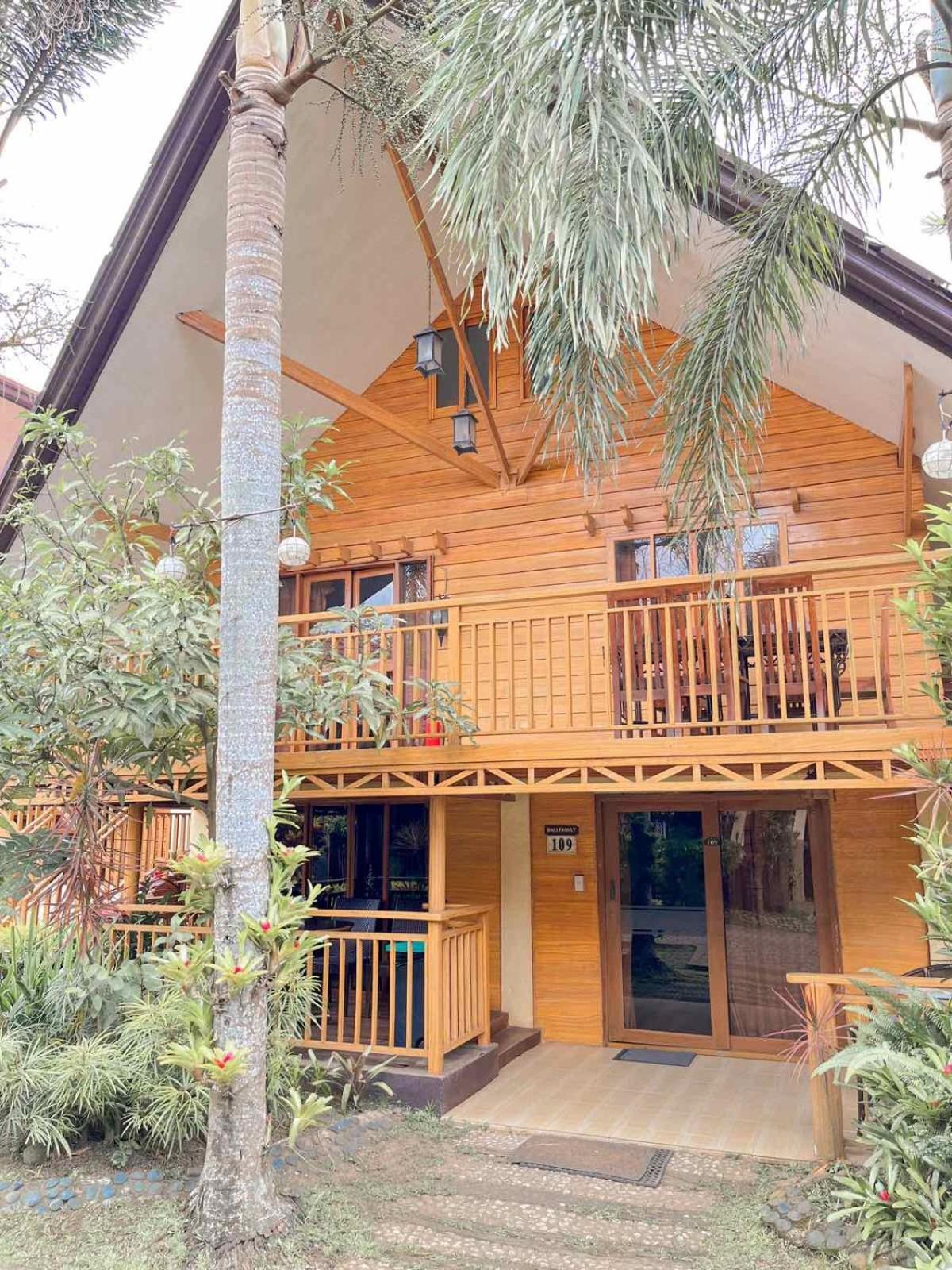 Hortz Hotels And Resorts Tagaytay City Exterior photo
